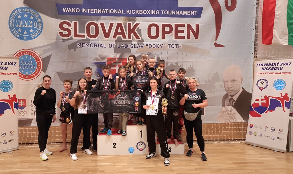 You are currently viewing Świetny występ Jurajskich wojowników na Slovak Open, Kickboxing w Bratysławie